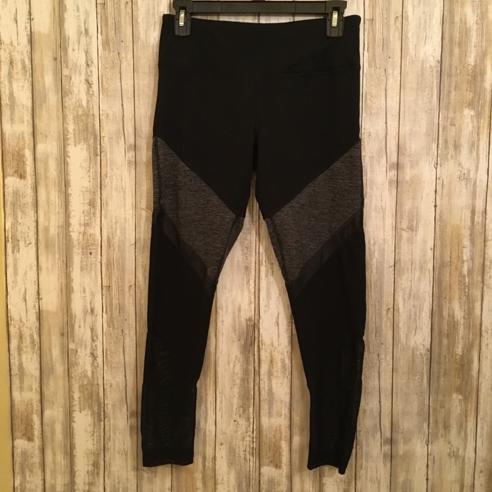 Yogalicious Workout Leggings - Picture 1 of 4